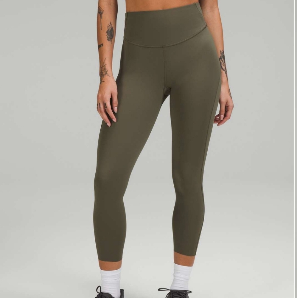 Lululemon Base Pace HR Crop 23" Army Green Size 2